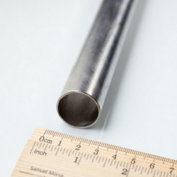Acier inoxydable – tubes d’un diamètre de 25 x 1 mm, sans soudure, longueur de 1 m – 1.4301