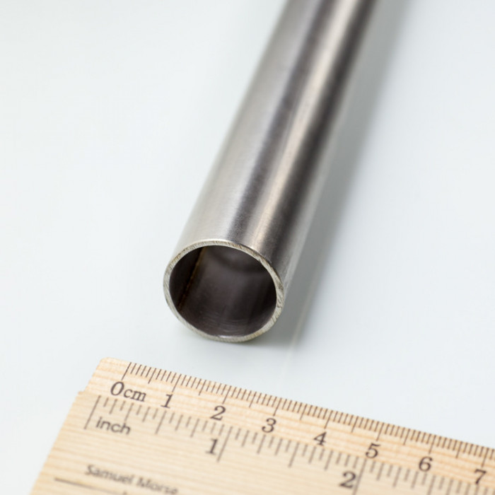 Acier inoxydable – tubes d’un diamètre de 25 x 1,5 mm, soudés, longueur de 1 m – 1.4301