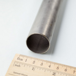Acier inoxydable – tubes d’un diamètre de 32 x 1 mm, sans soudure, longueur de 1 m – 1.4301