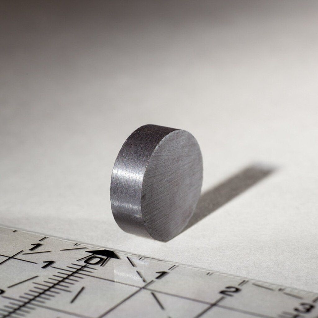 Aimant en ferrite cylindre diamètre 15x5 mm pour les expériences de base sur le magnétisme