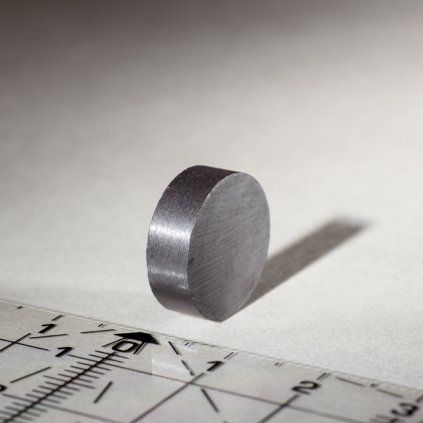 Aimant cylindrique en ferrite anisotrope de 15 mm de diamètre et 5 mm de hauteur