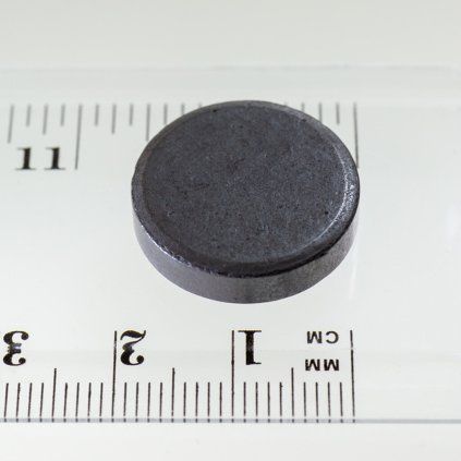Aimant cylindrique en ferrite isotrope de 20 mm de diamètre et 5 mm de hauteur